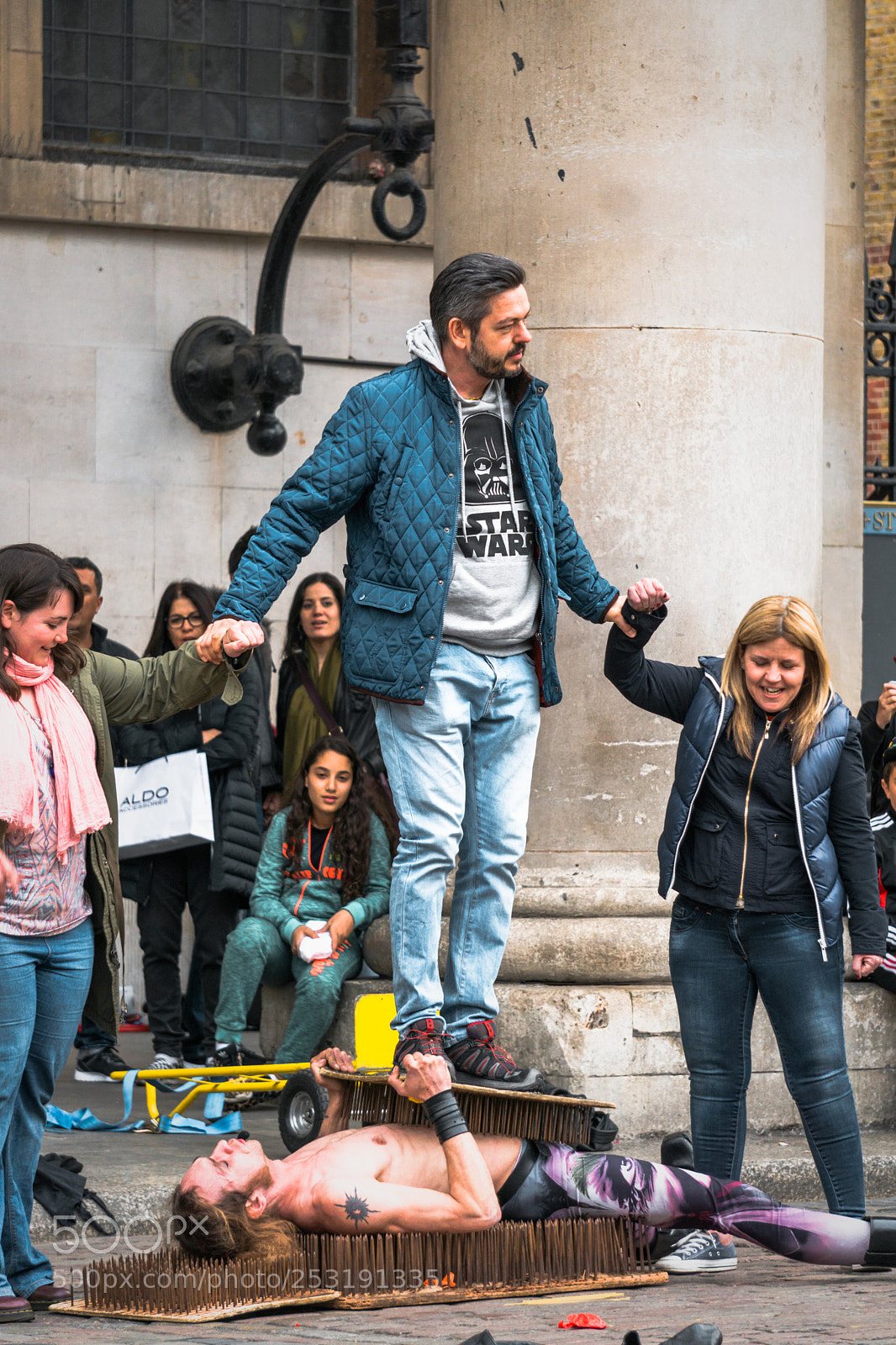 Sony a6000 sample photo. Street performer photography