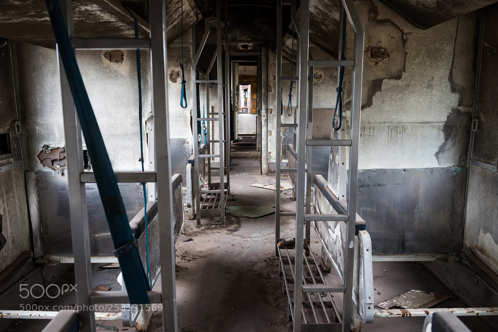Nikon D810 sample photo. Ruin abandon old public photography
