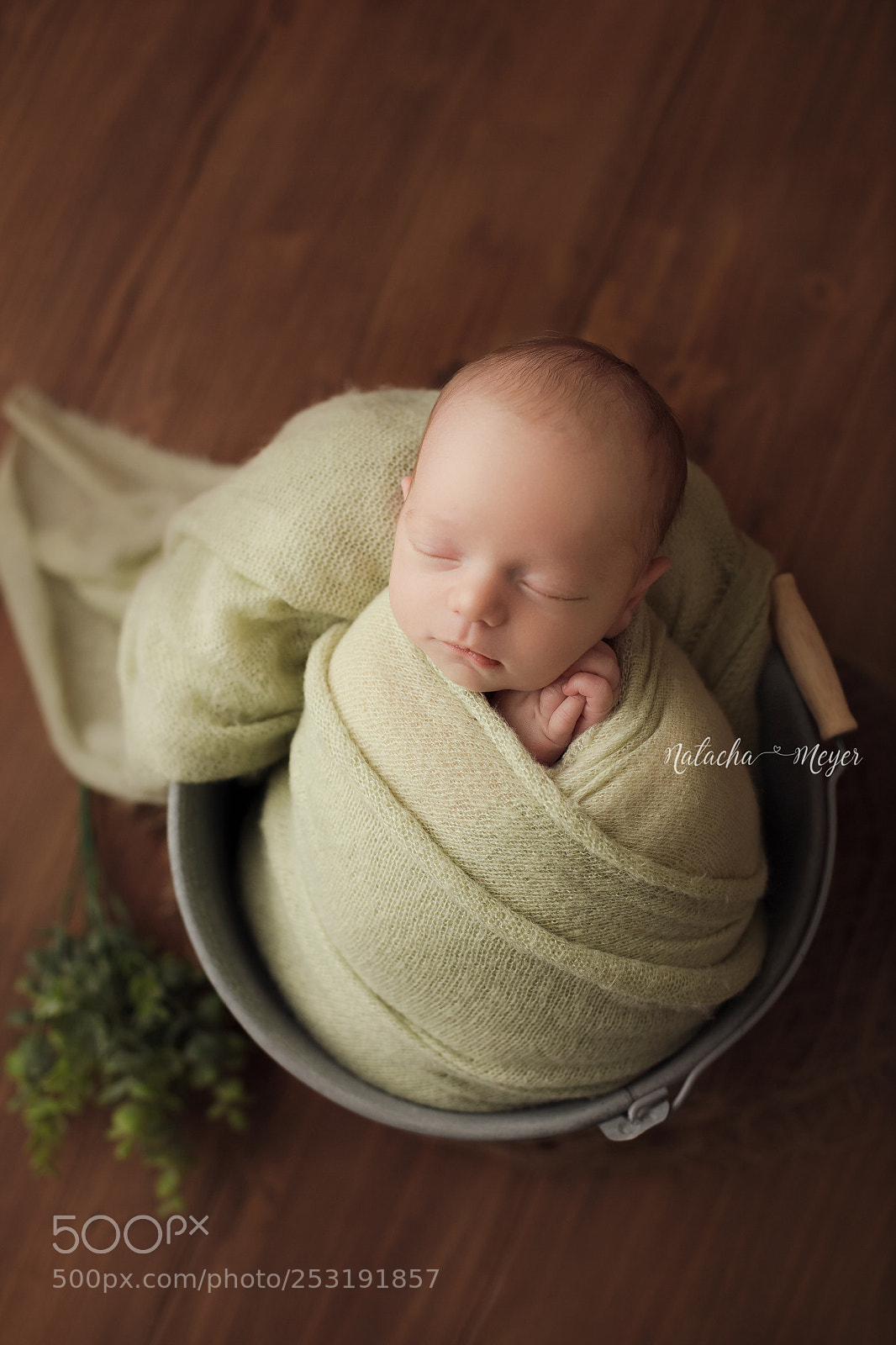 Canon EOS 5D Mark II sample photo. Newborn photography