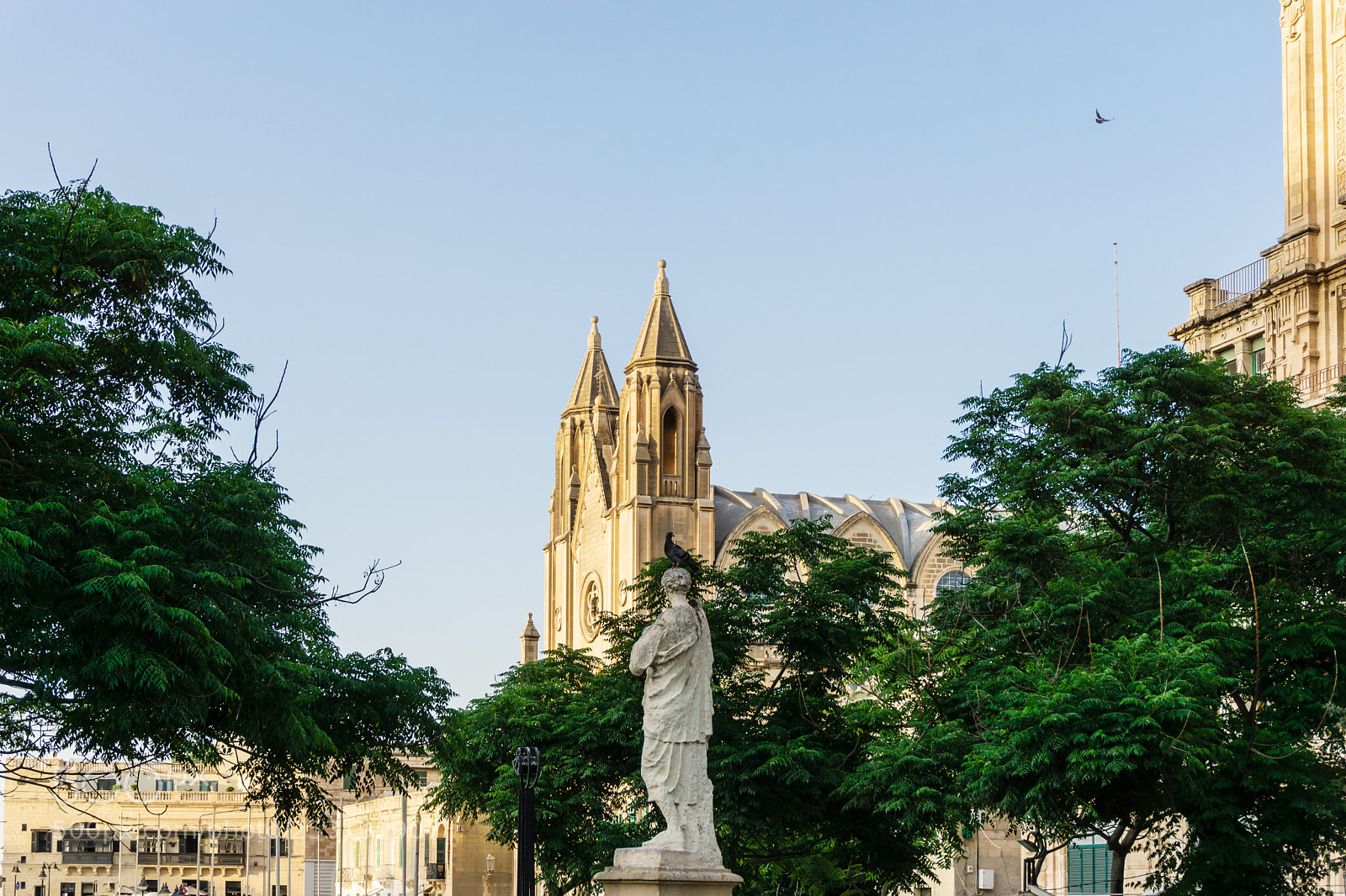 Sony a6000 sample photo. Traditional cathedral view of photography