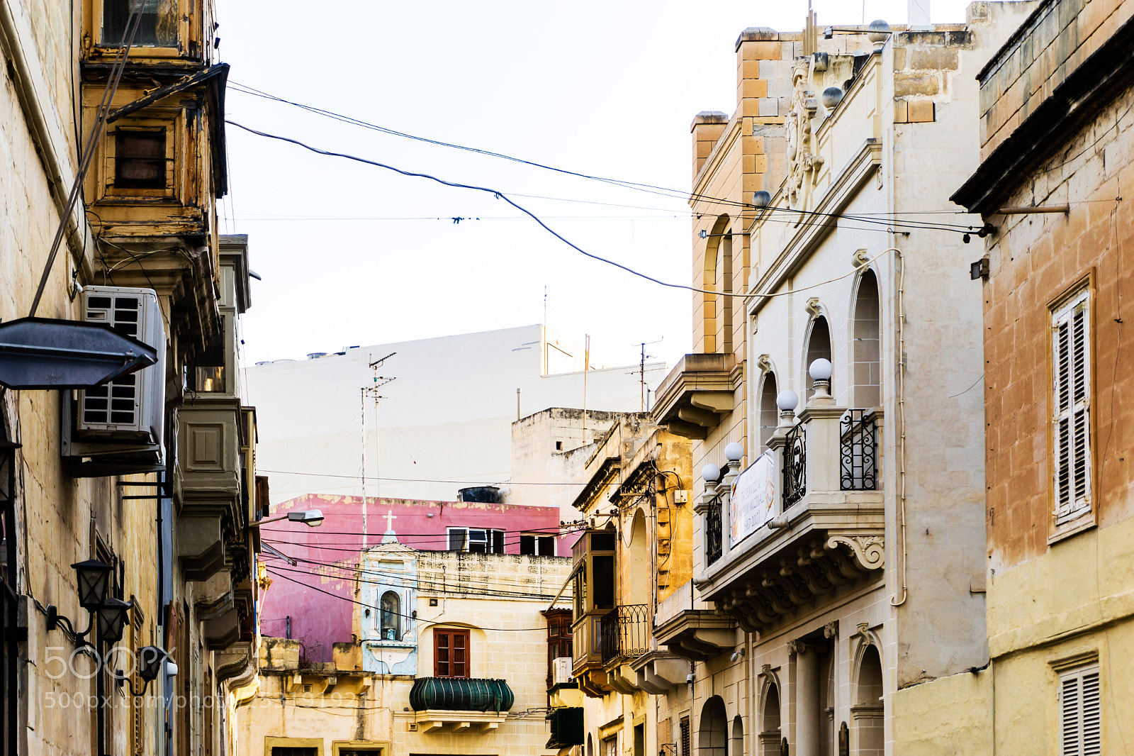 Sony a6000 sample photo. Antique city building in photography