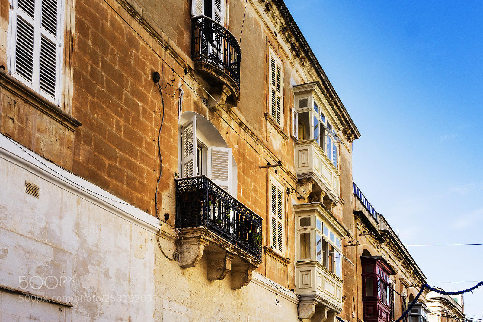 Sony a6000 sample photo. Typical street view of photography
