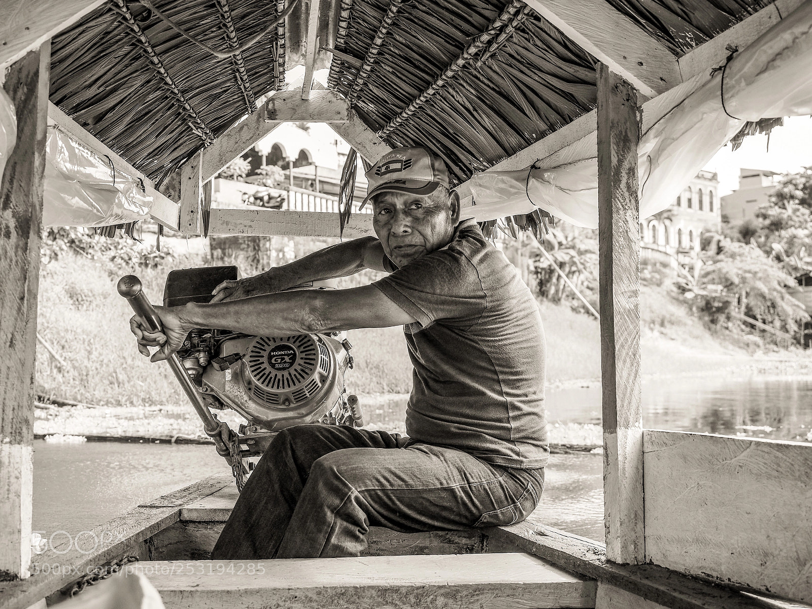 Olympus OM-D E-M1 Mark II sample photo. Amazon cruise.. photography