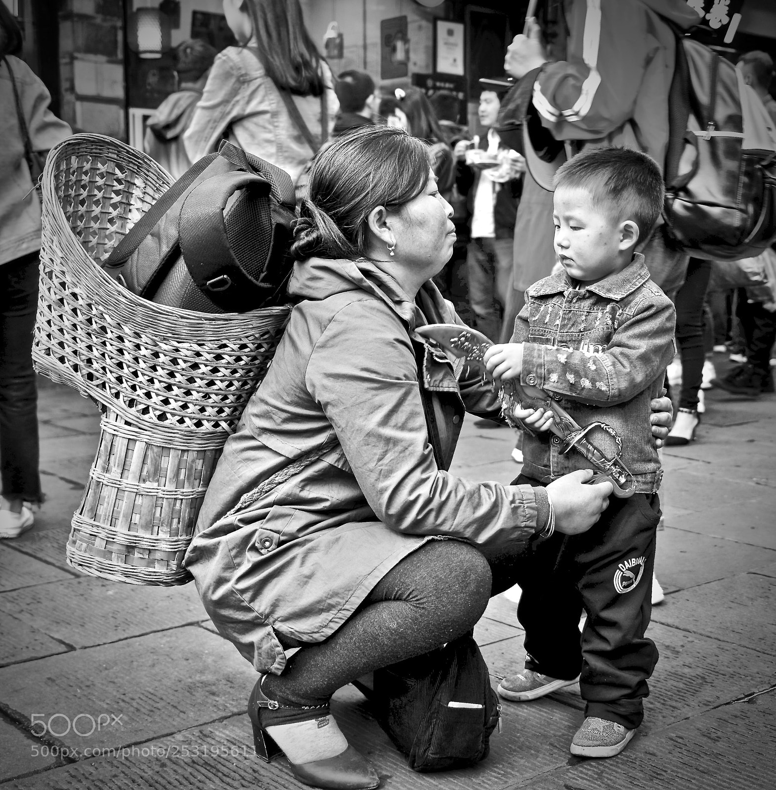 Sony a7R III sample photo. Mother & son photography