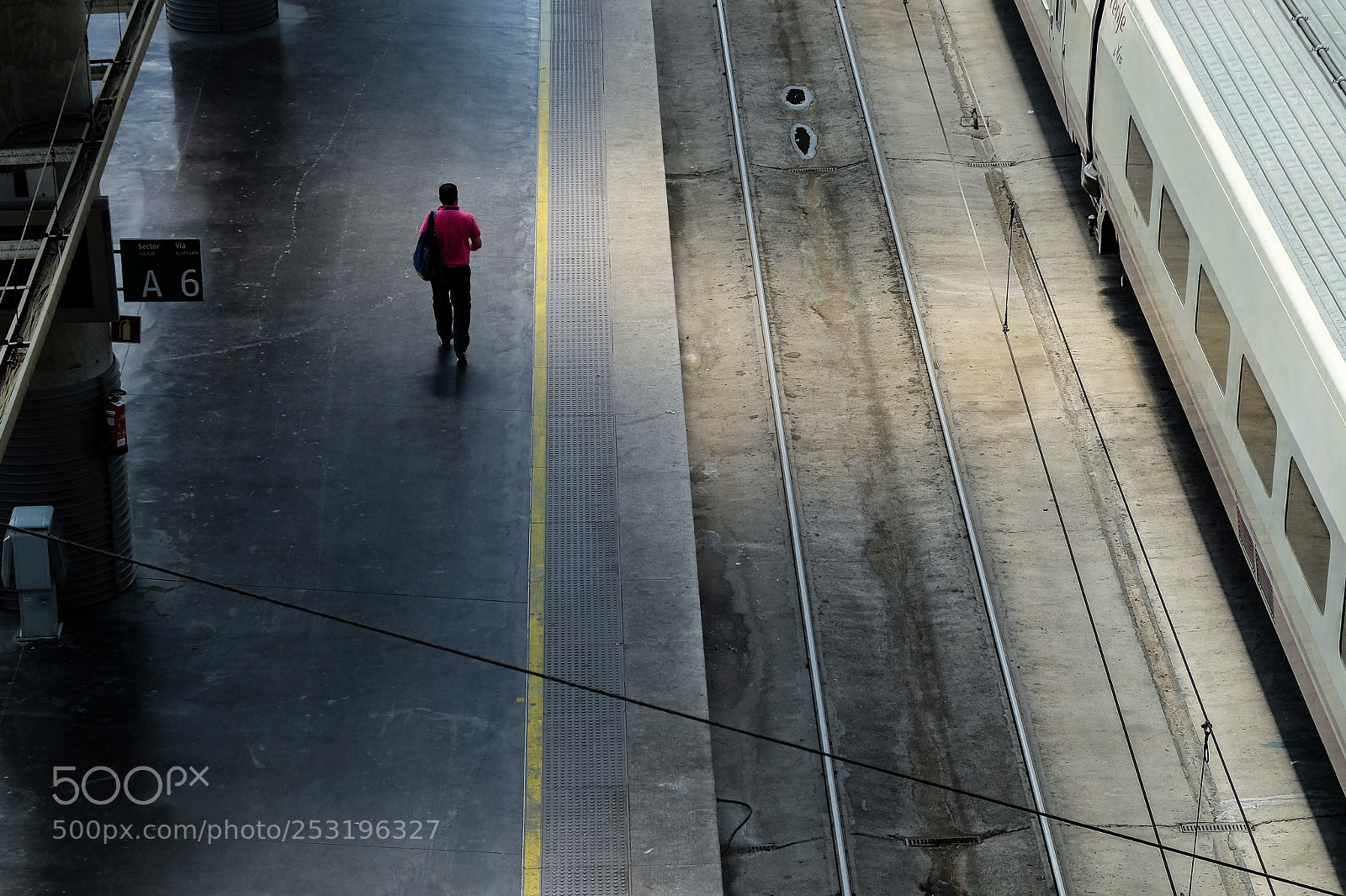 Fujifilm X-T10 sample photo. Following the yellow line photography