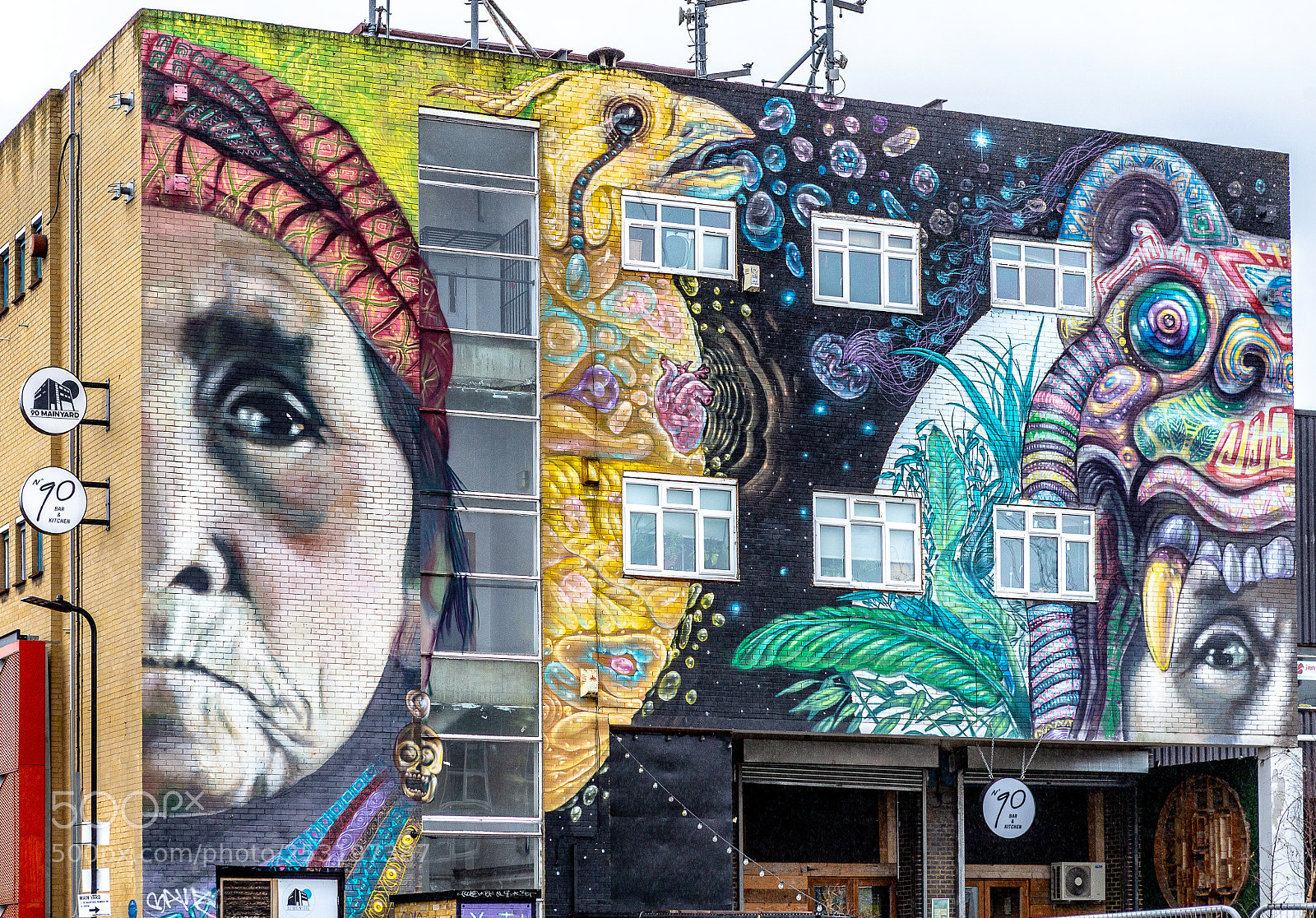 Canon EOS-1D X sample photo. Building graffiti photography