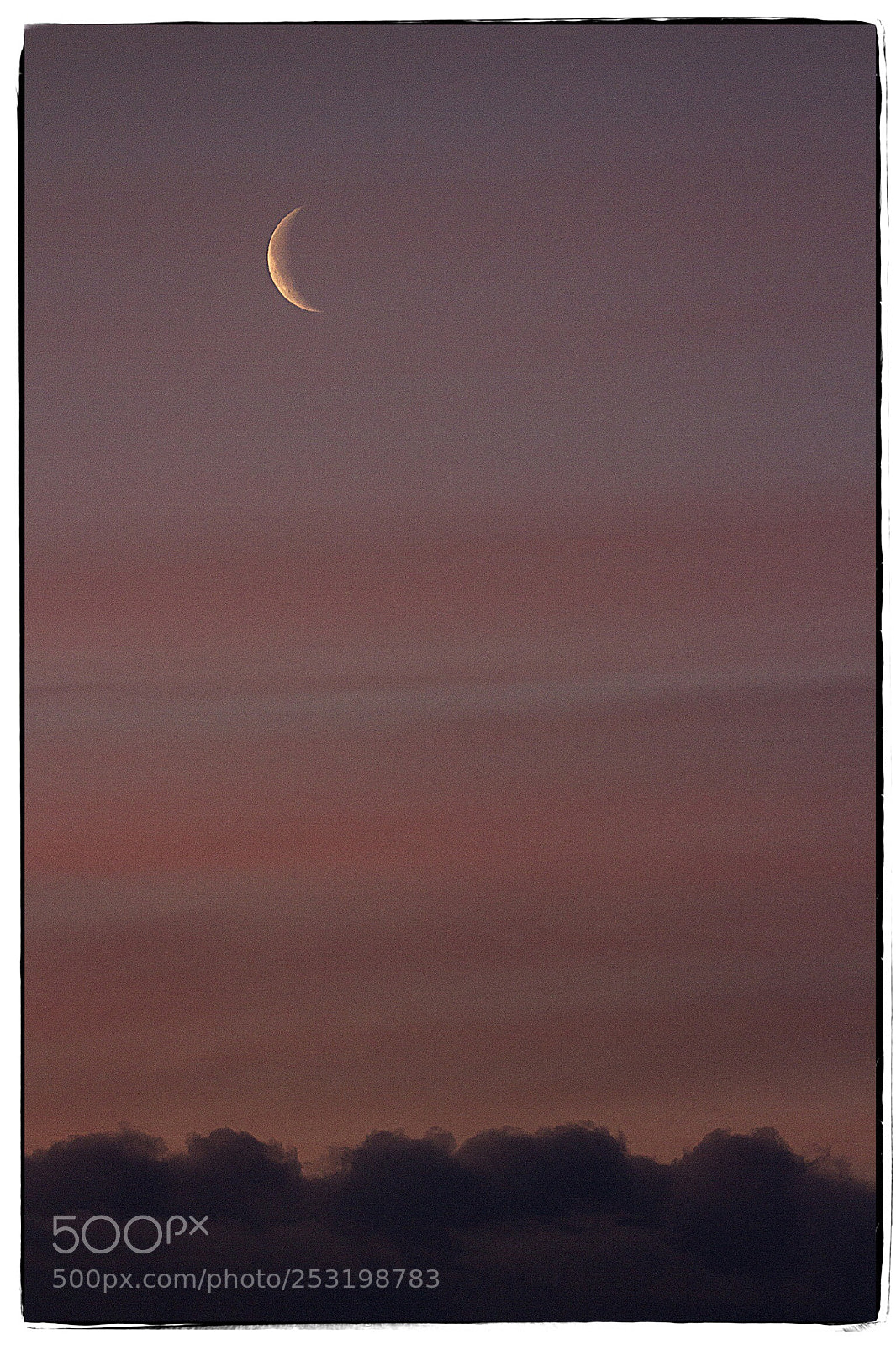Canon EOS 7D sample photo. Moonrise over the clouds photography