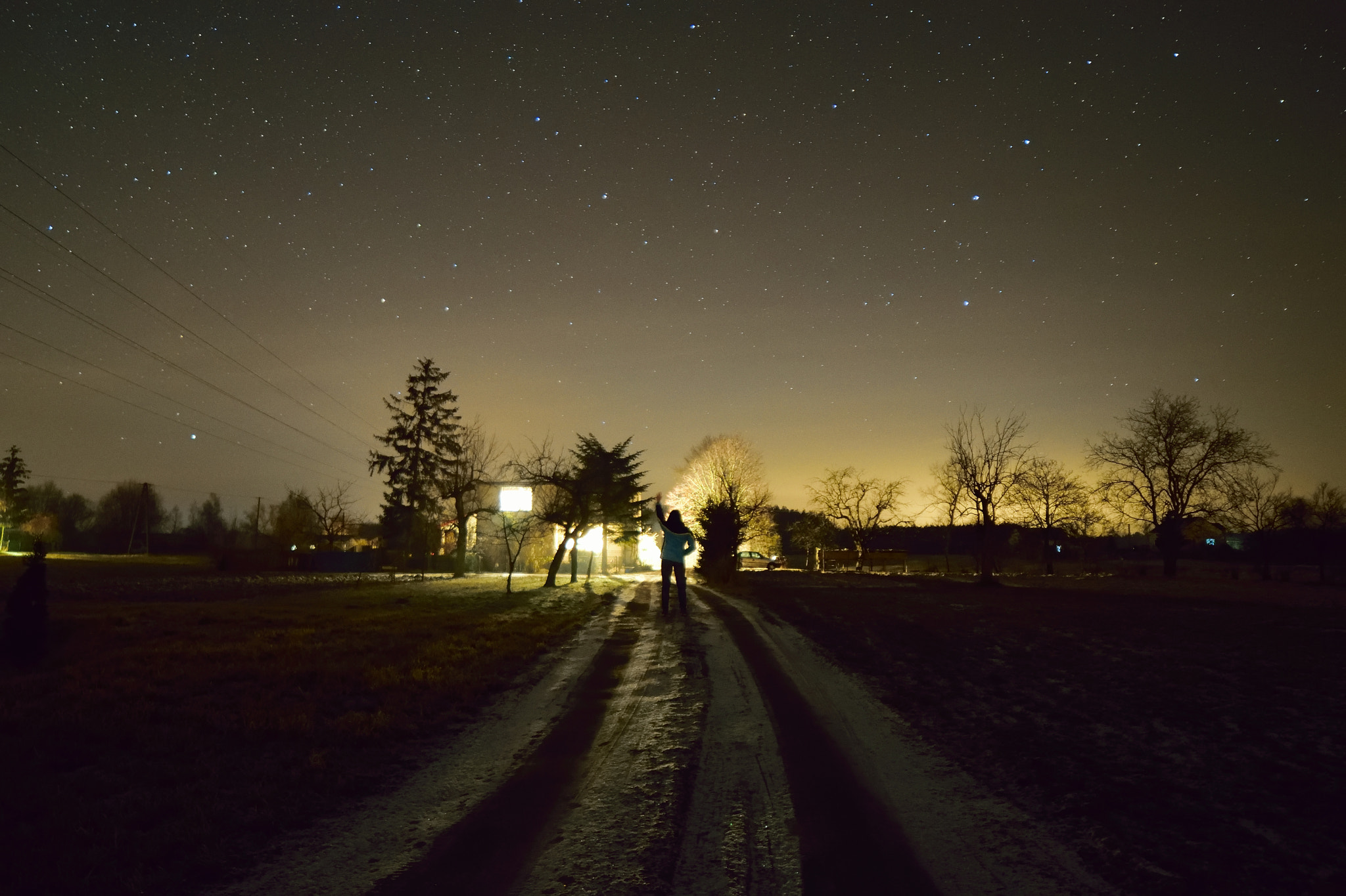 Samyang 14mm F2.8 ED AS IF UMC sample photo. Starry road photography