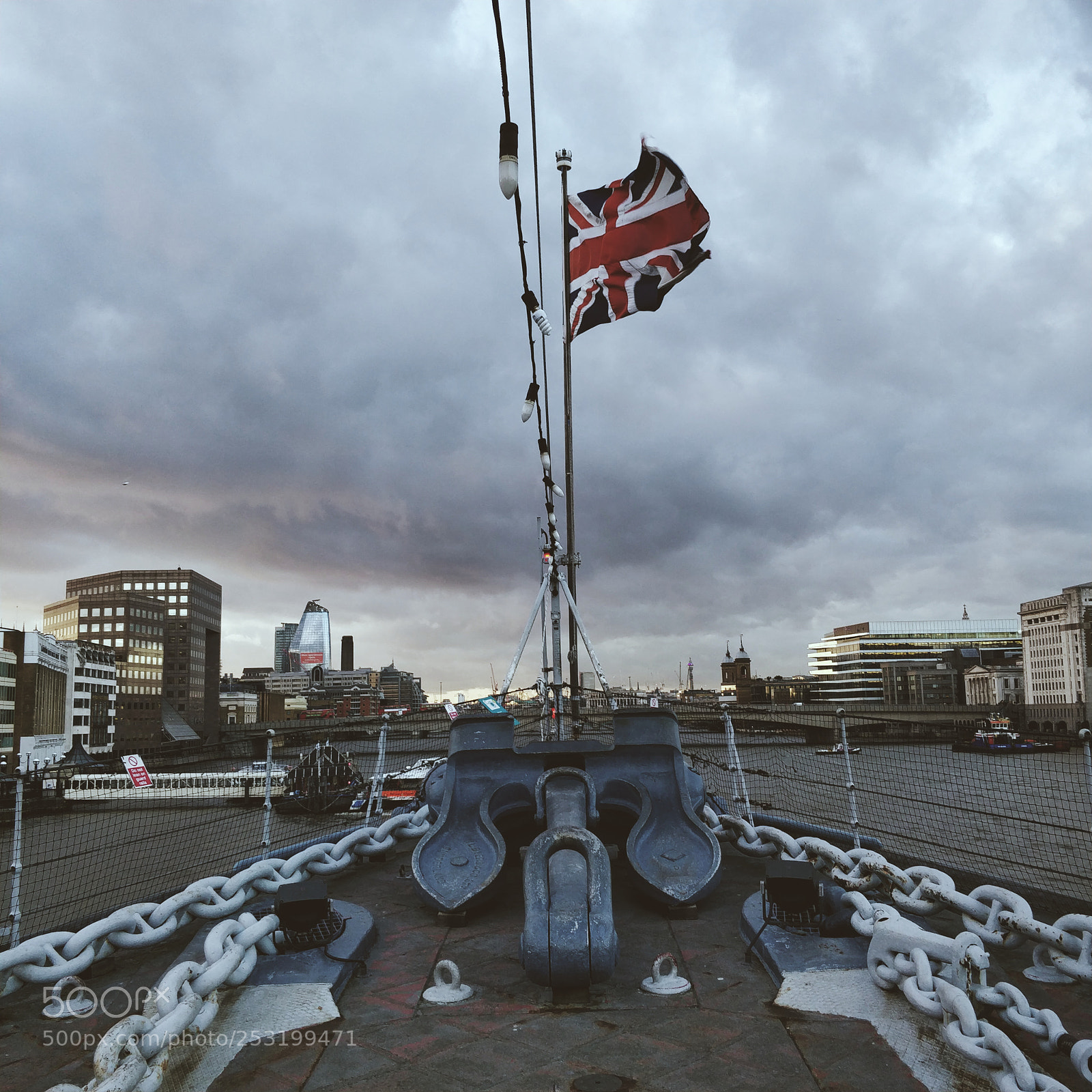OnePlus 5T sample photo. Her majestys ship belfast photography