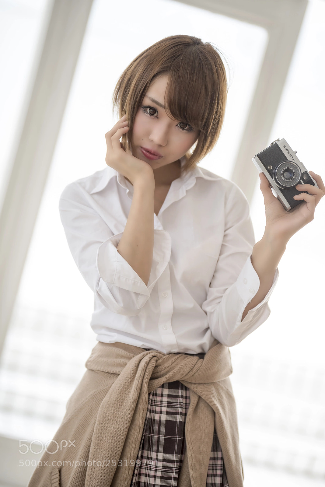 Nikon D810 sample photo. Camera girl photography