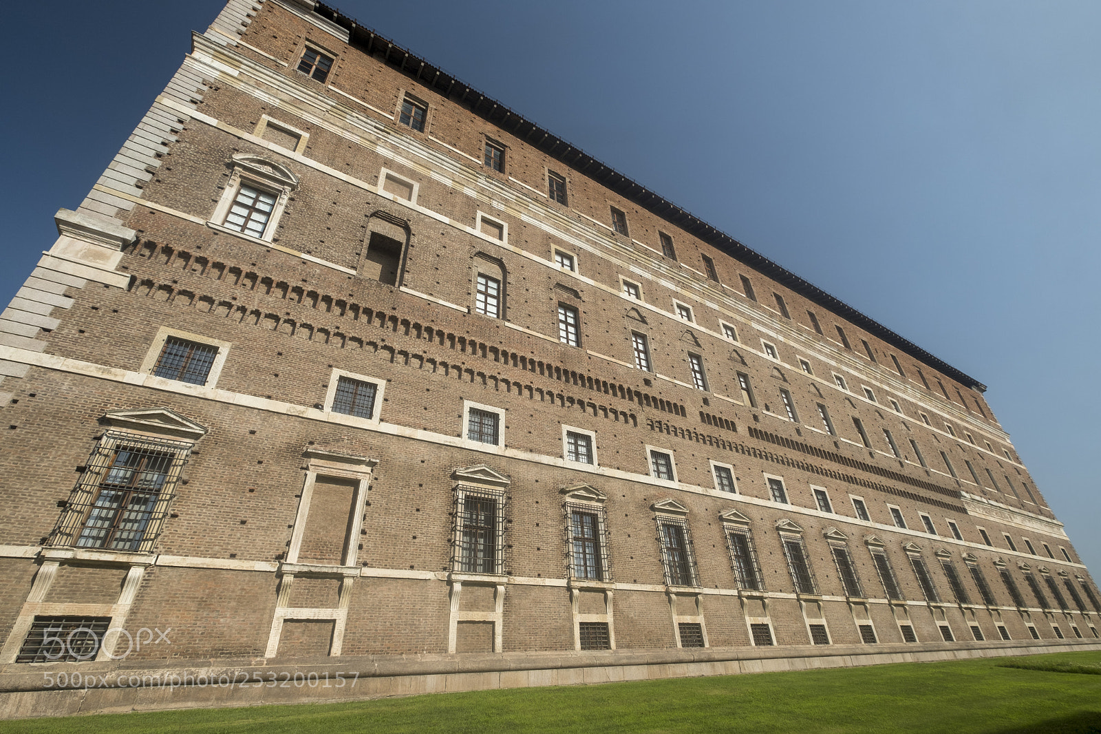 Fujifilm X-T2 sample photo. Piacenza the historic building photography