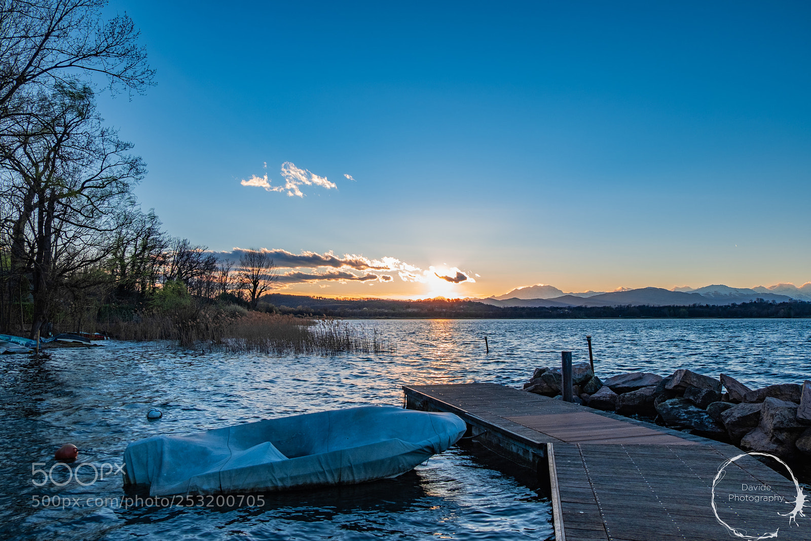 Fujifilm X-T20 sample photo. Boat at sunset photography