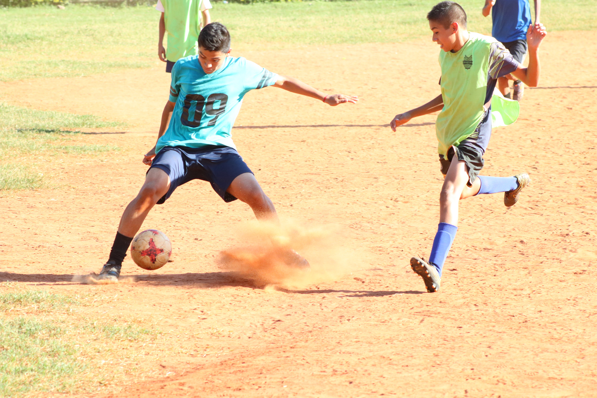 Canon EF 75-300mm f/4-5.6 sample photo. Futbol photography