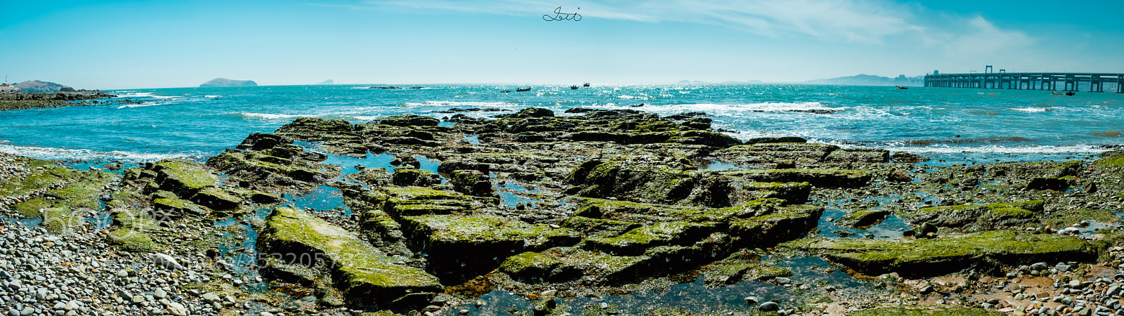 Fujifilm X-T20 sample photo. Seaside rock photography