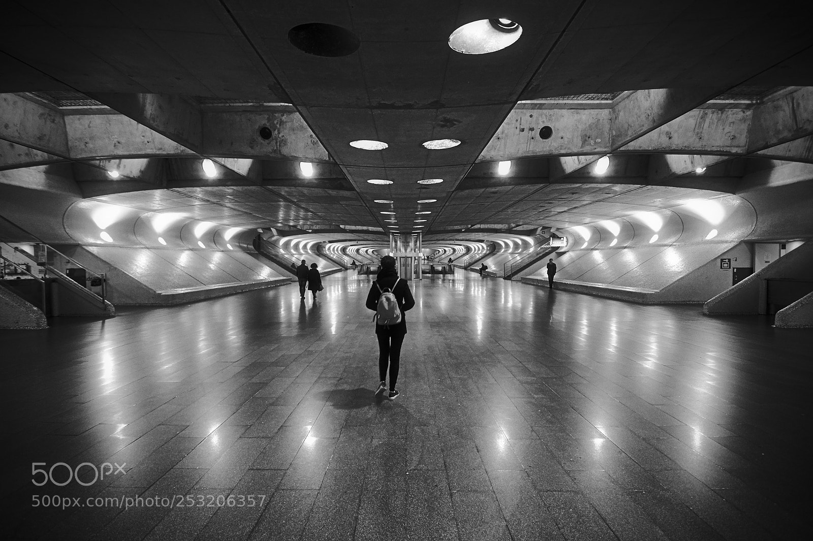 Nikon D90 sample photo. Oriente station photography