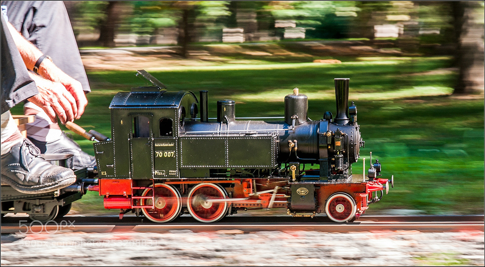 Sony Alpha DSLR-A700 sample photo. Full speed ahead photography
