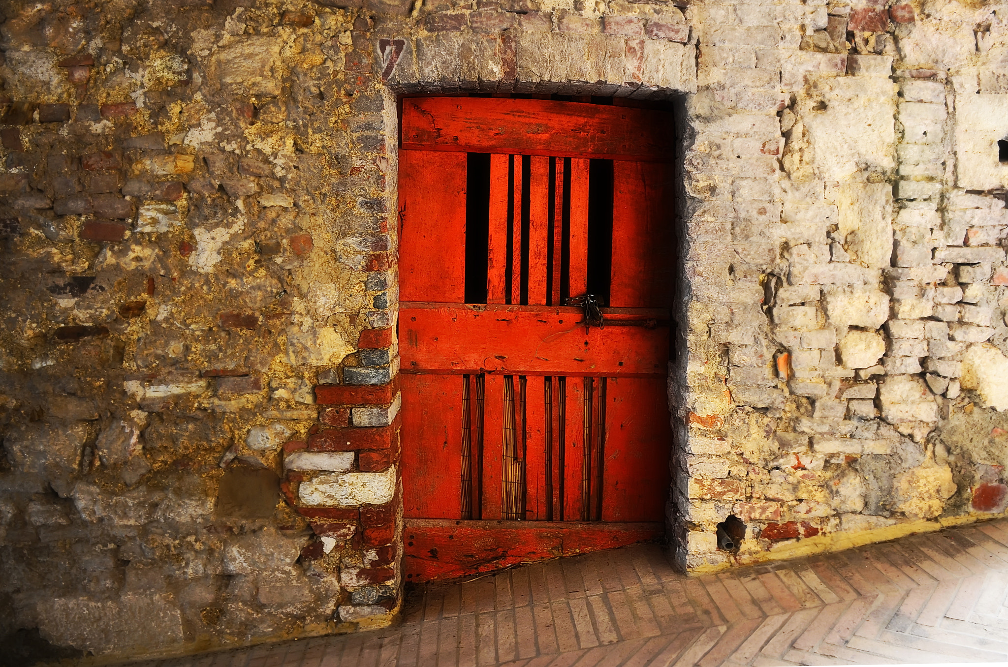 Nikon D7000 sample photo. Door r photography