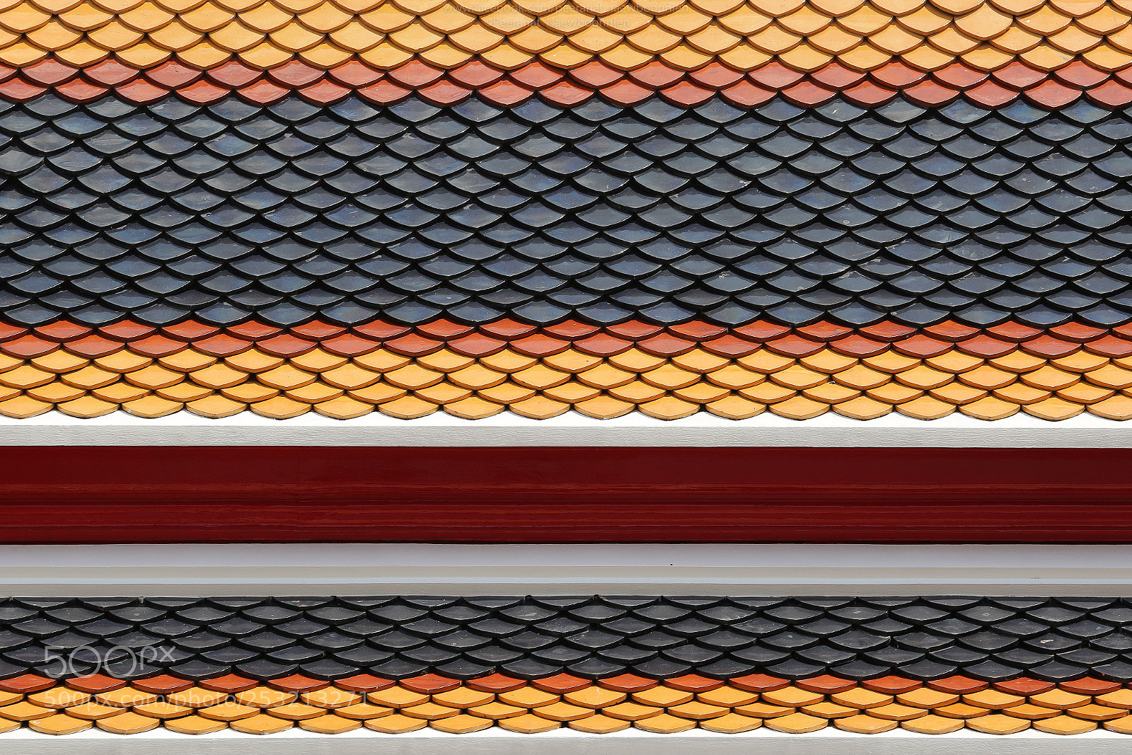 Canon EOS 7D Mark II sample photo. Temple's roof photography