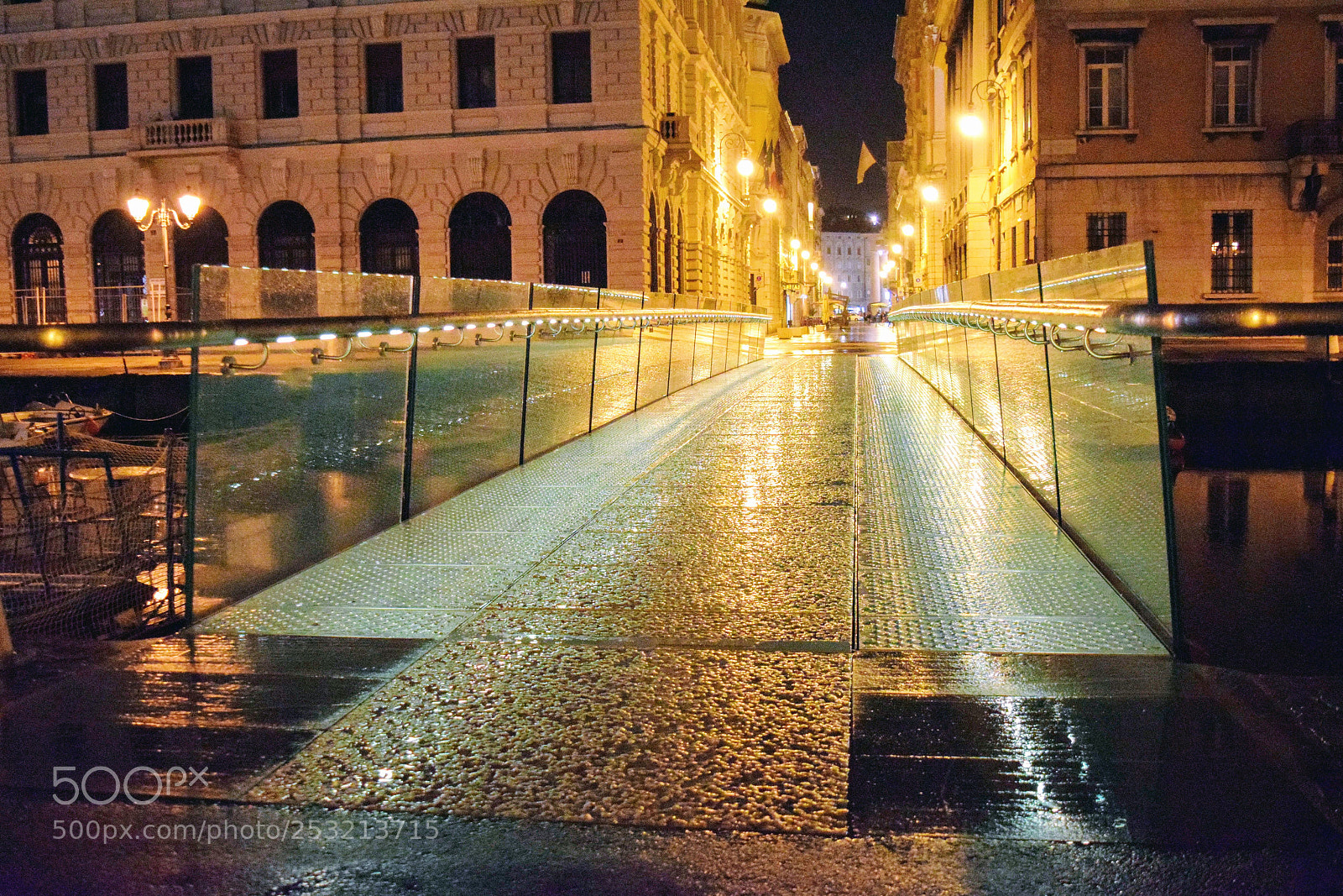 Nikon D3300 sample photo. Trieste - passaggio joyce photography
