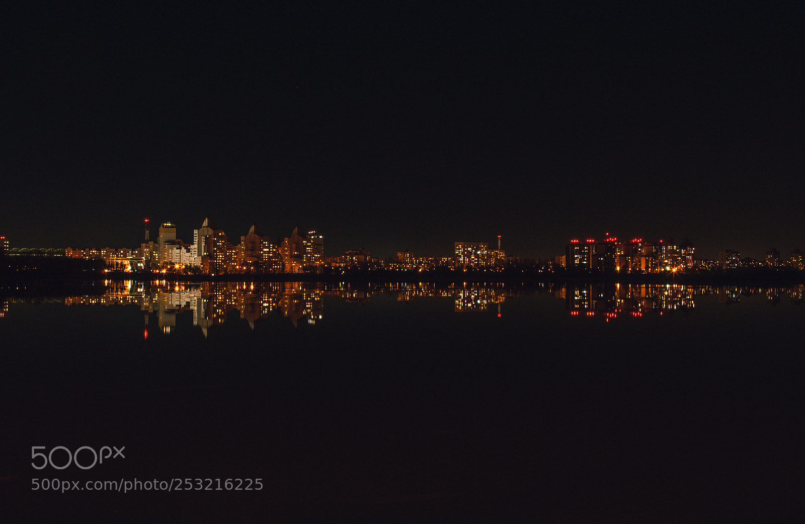 Canon EOS 7D sample photo. Night city photography