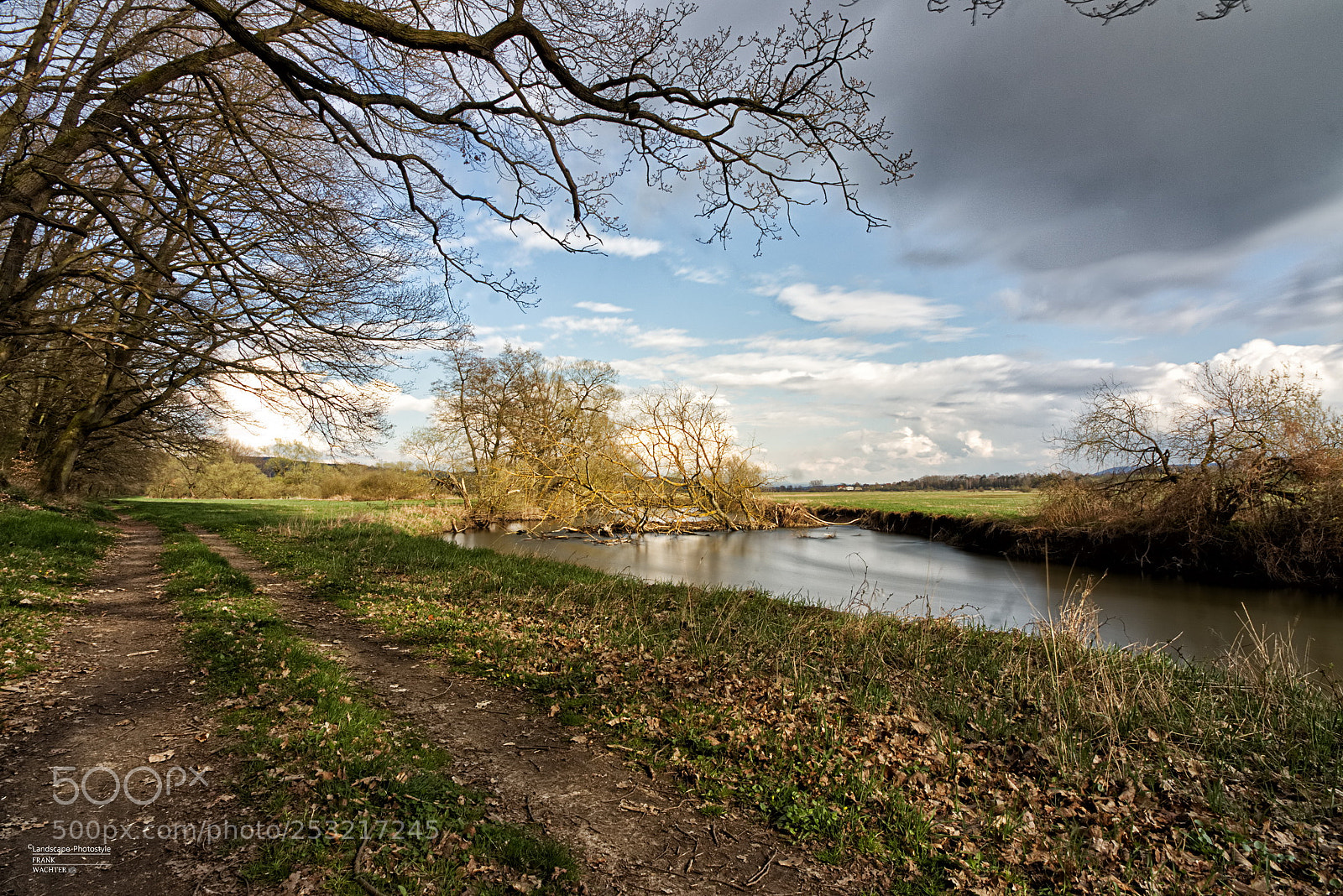 Canon EOS 80D sample photo. Weg am fluß photography
