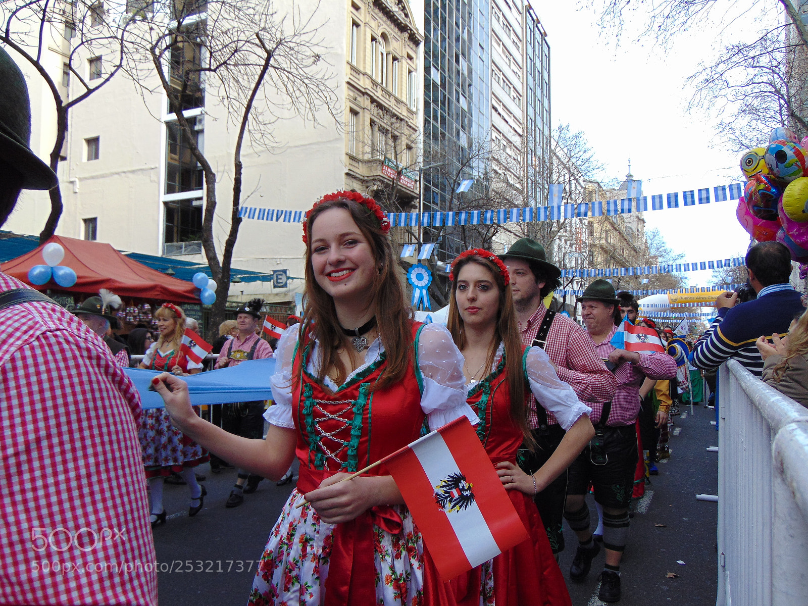 Sony Cyber-shot DSC-H300 sample photo. "smile from austria" photography