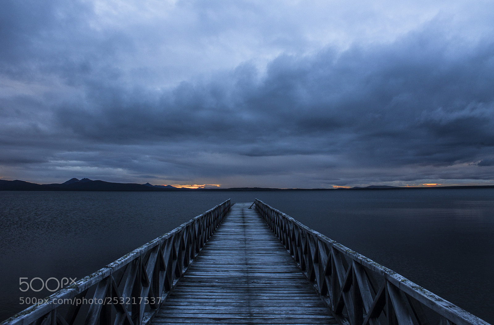Canon EOS 1100D (EOS Rebel T3 / EOS Kiss X50) sample photo. Sunset in lago blanco photography