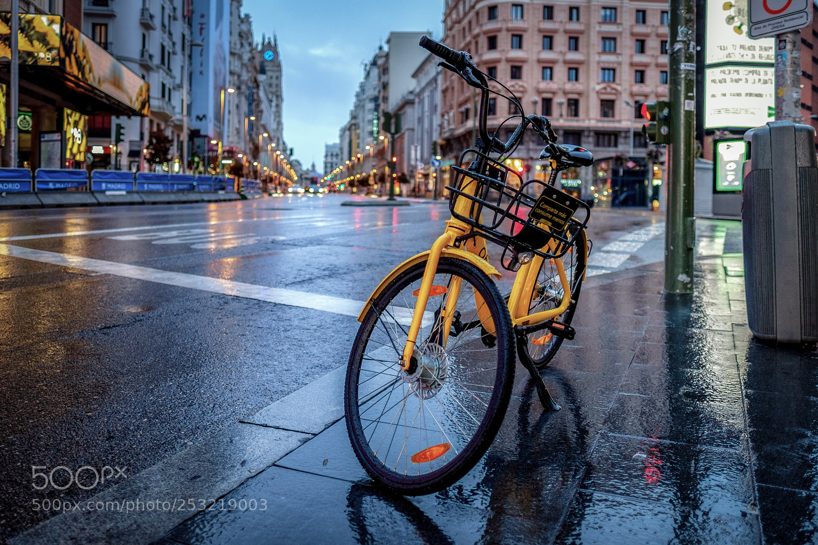 Fujifilm X-T1 sample photo. Yellow bike photography