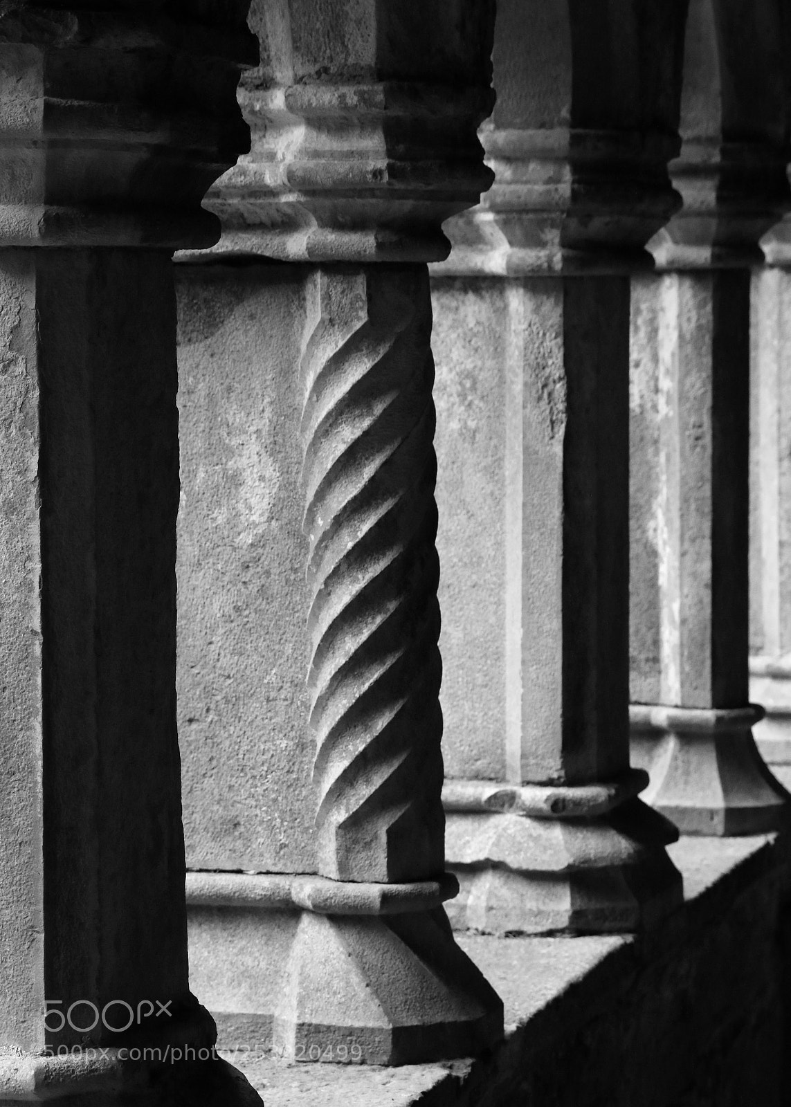 Canon EOS 7D Mark II sample photo. Quin abbey cloister photography