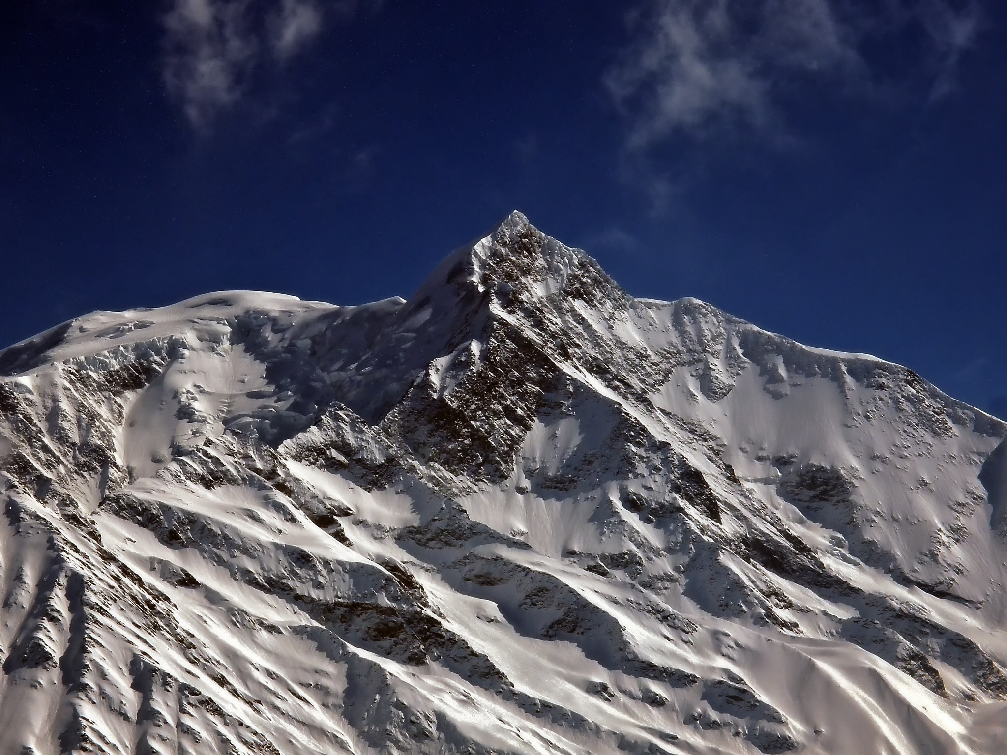 Olympus XZ-2 iHS sample photo. Mont blanc peak photography