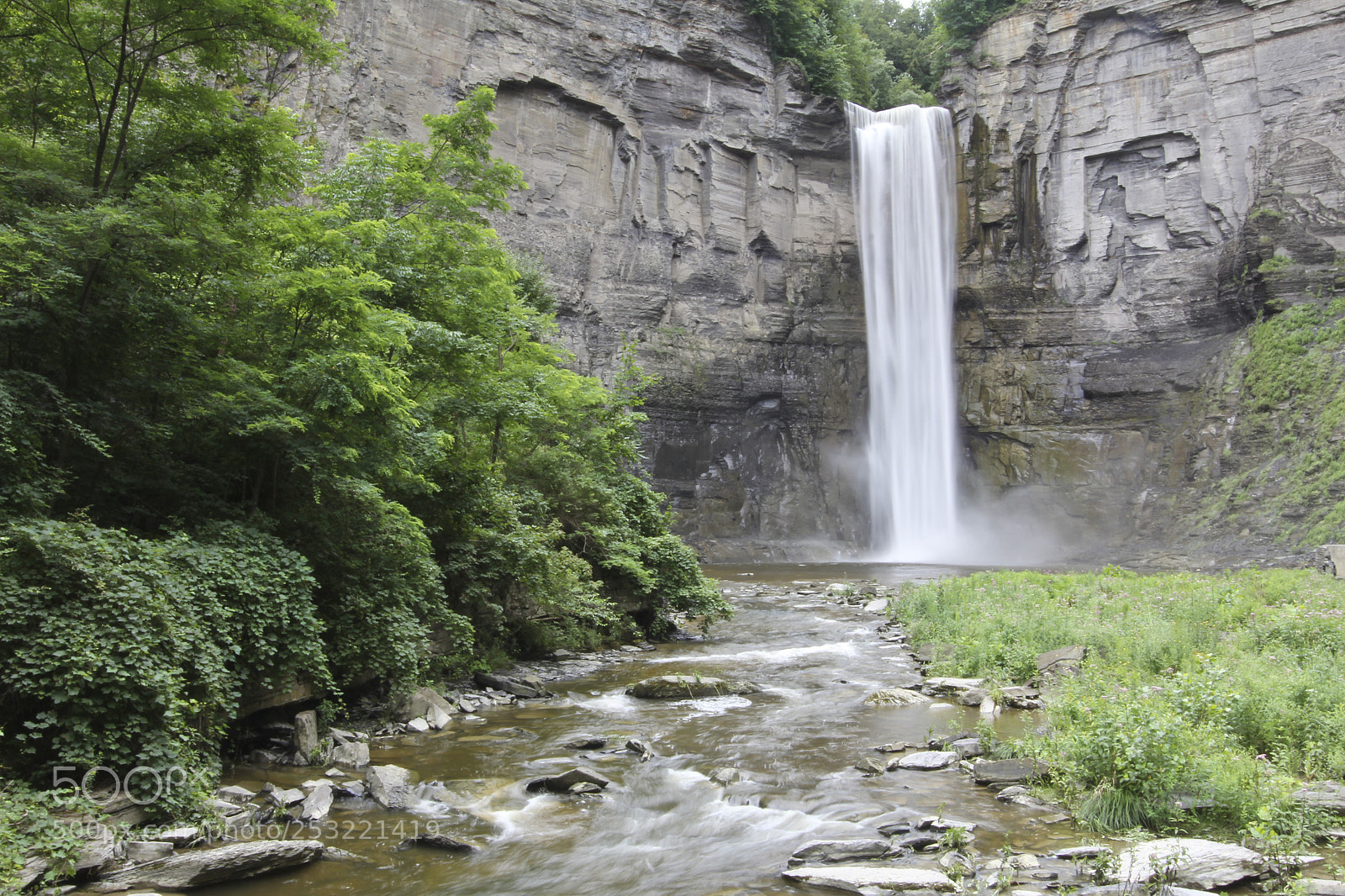 Canon EOS 60D sample photo. Taughannock falls, new york photography