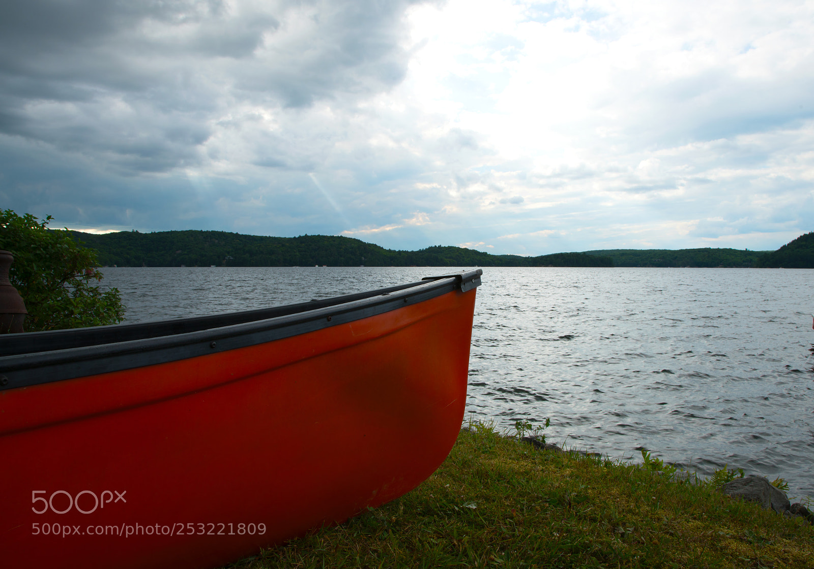 Sony a7R II sample photo. Bow of a red photography