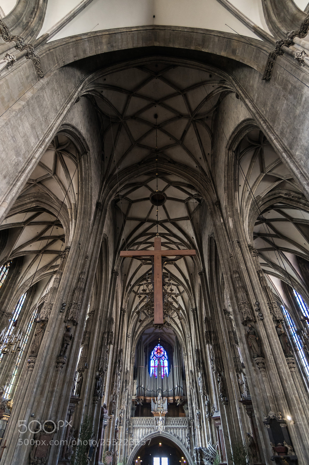 Sony a6300 sample photo. Stephansdom v photography