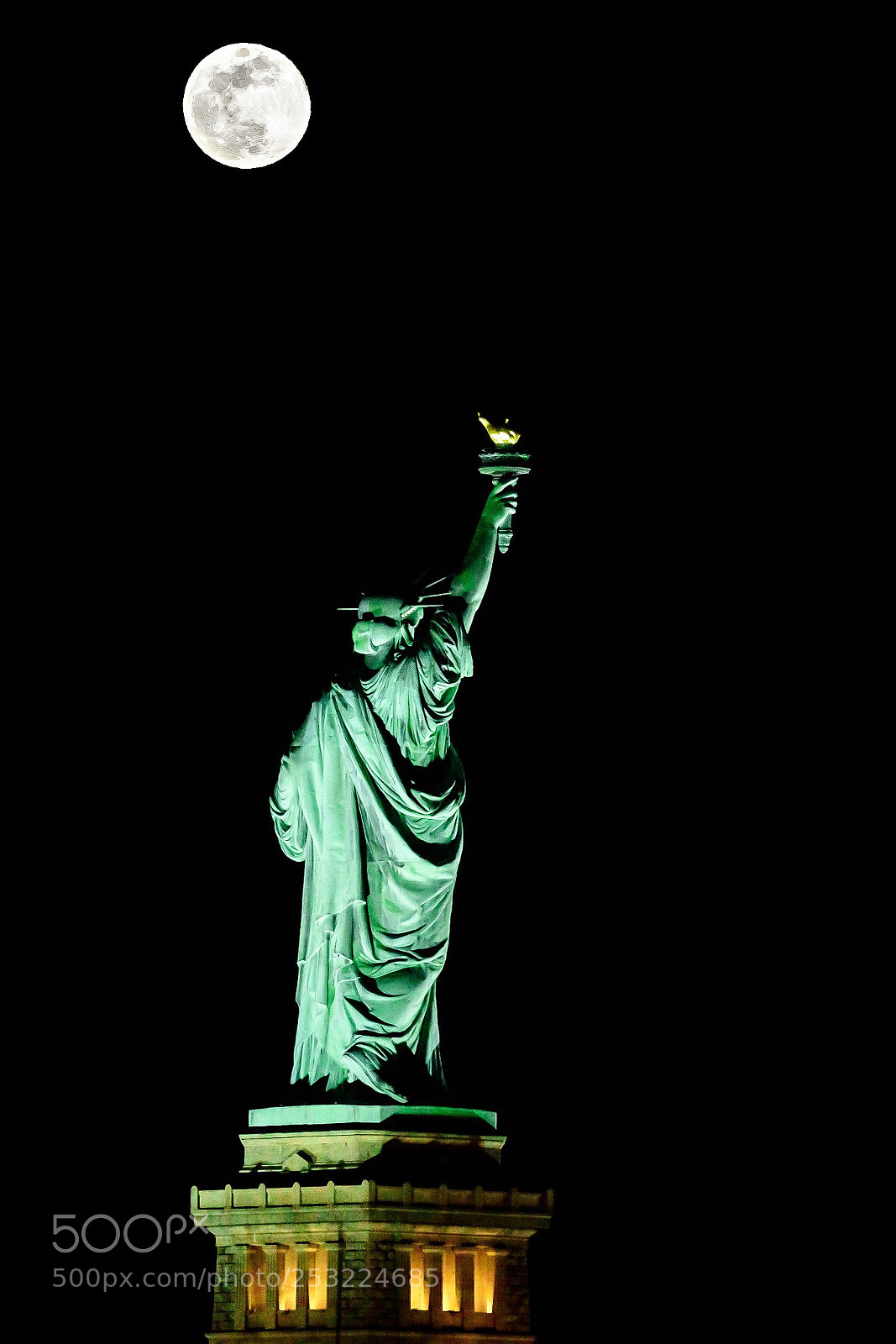 Nikon D500 sample photo. Shining her light photography