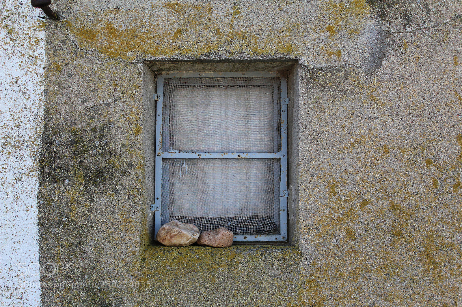 Canon EOS 1300D (EOS Rebel T6 / EOS Kiss X80) sample photo. Ventana y dos piedras photography