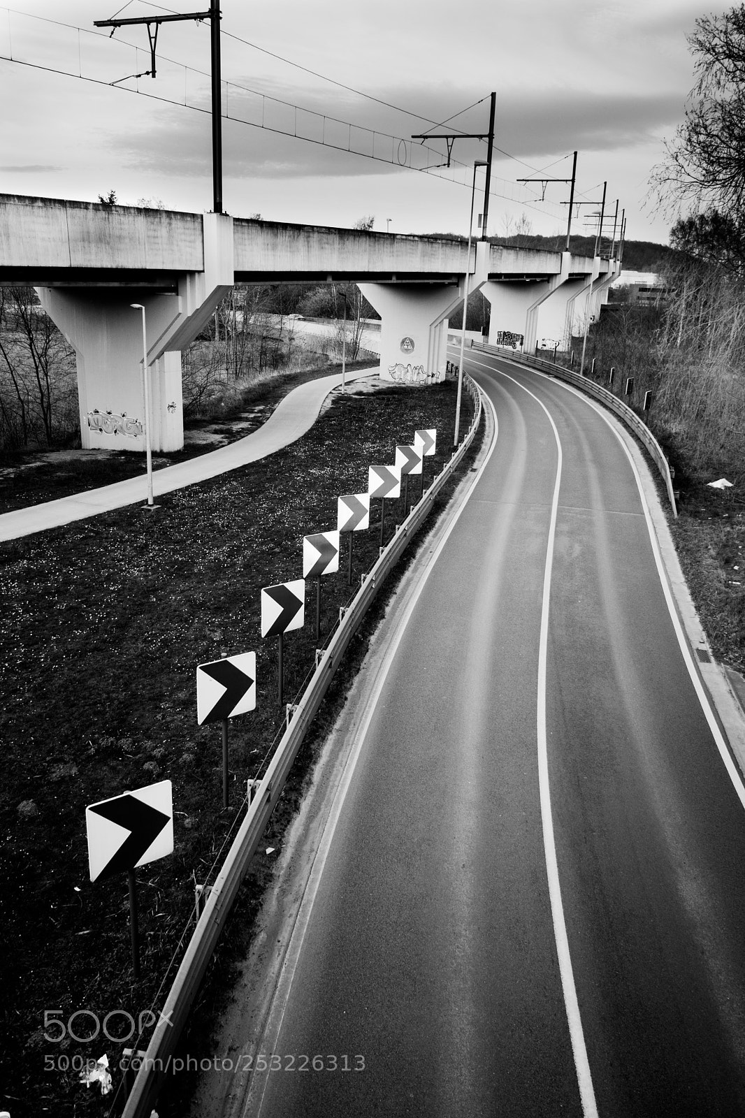 Canon EOS 80D sample photo. Infinite lines photography