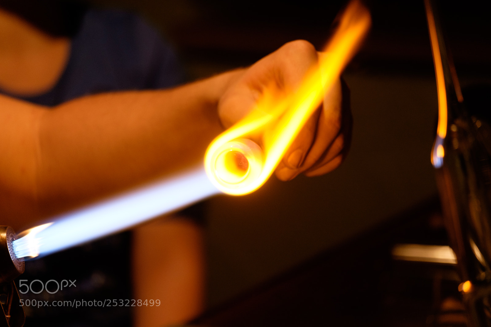 Fujifilm X-E2 sample photo. Glassblower photography