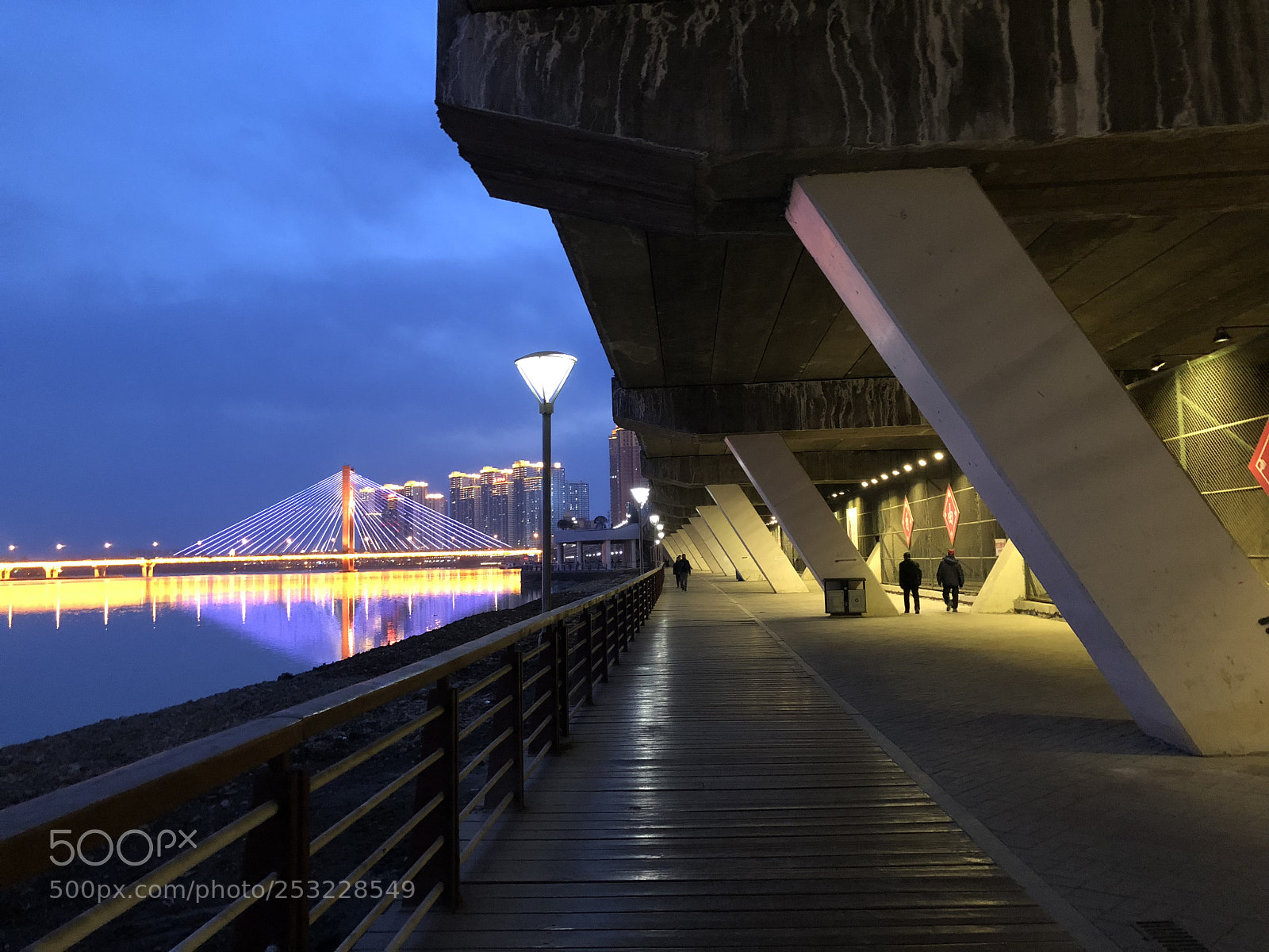 Apple iPhone X sample photo. Under the bridge photography