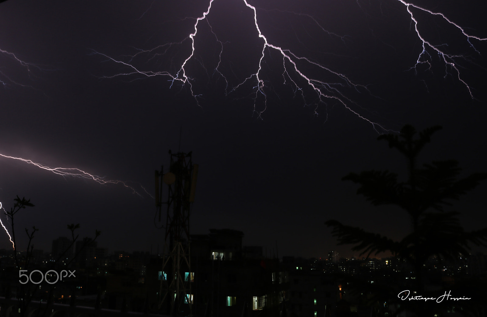 Canon EOS 750D (EOS Rebel T6i / EOS Kiss X8i) sample photo. Thunder strikes photography