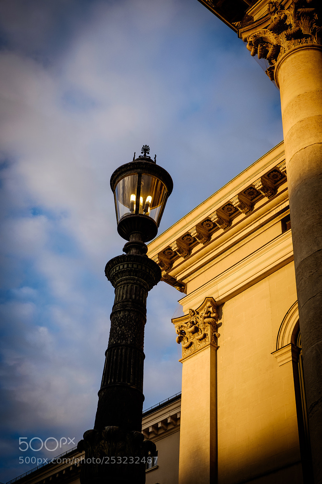 Fujifilm X-E2 sample photo. Black lantern photography