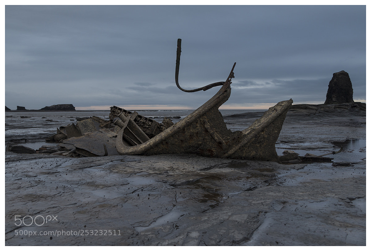 Canon EOS 70D sample photo. Wreck, saltwick bay photography