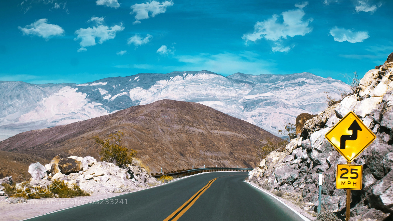 Canon EOS 80D sample photo. On the road photography