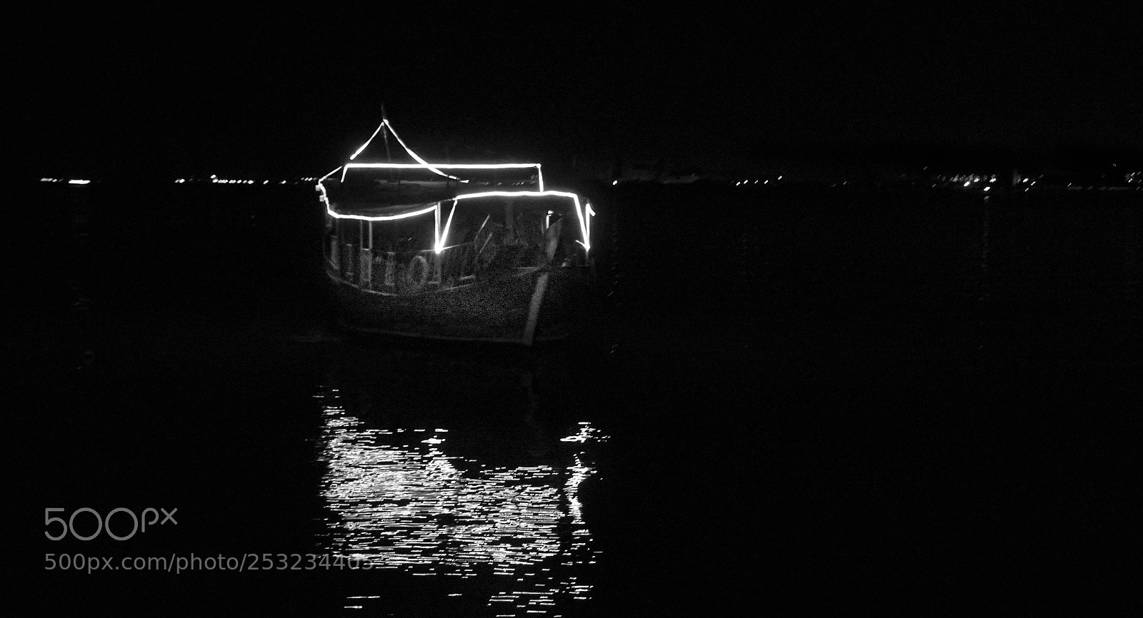 Sony a6000 sample photo. Boat in dark photography