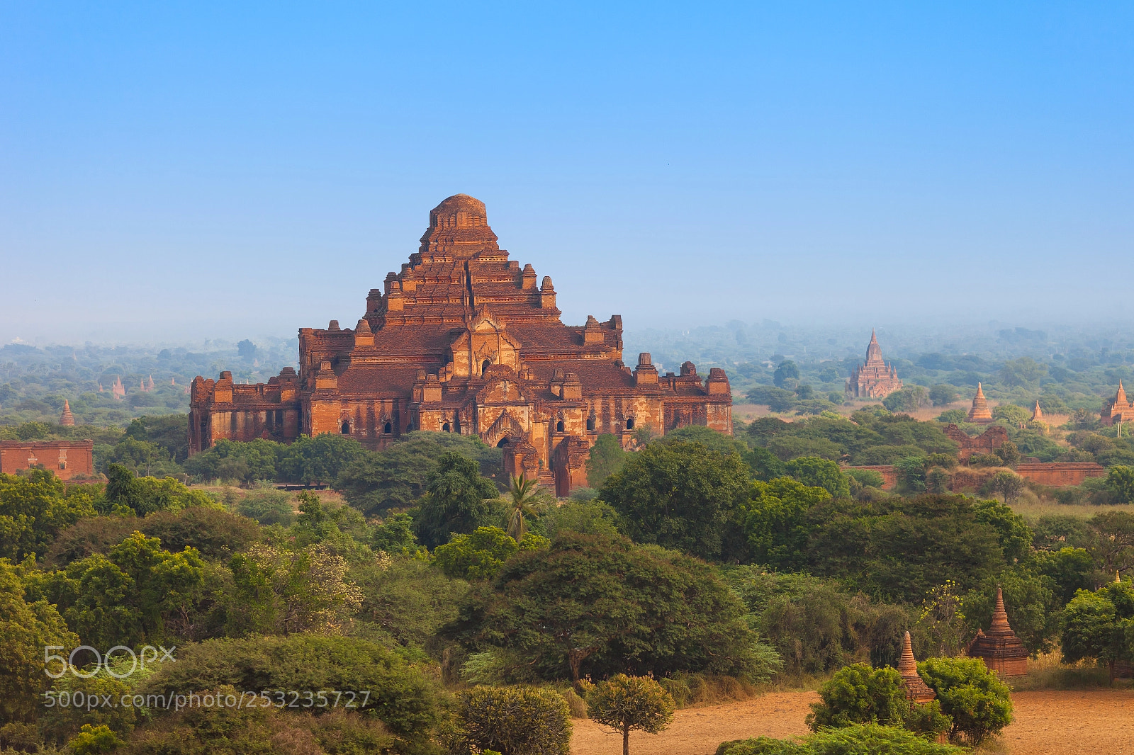 Canon EOS 5D Mark II sample photo. Dhammayangyi temple in bagan photography