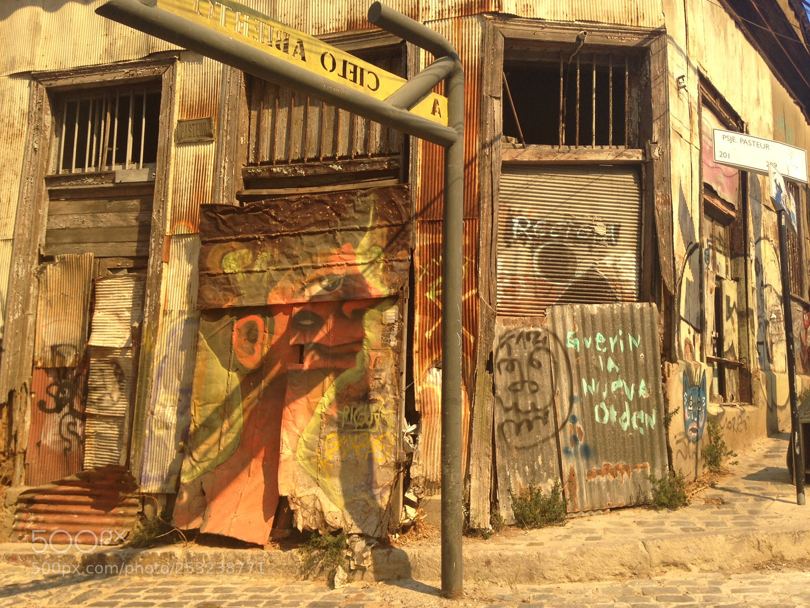 Apple iPhone 5c sample photo. Valparaiso, chile photography