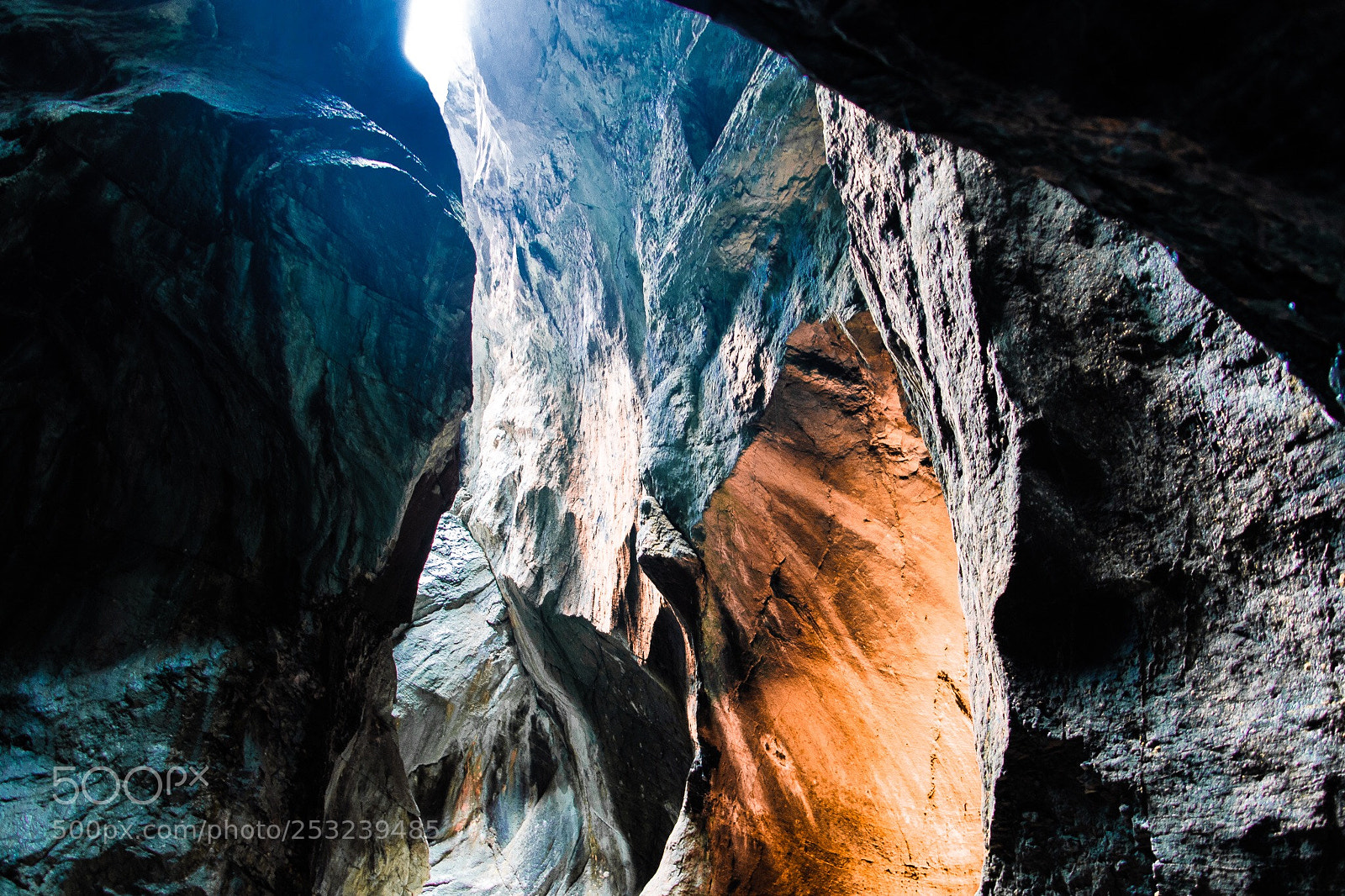 Canon EOS 7D Mark II sample photo. Cave photography
