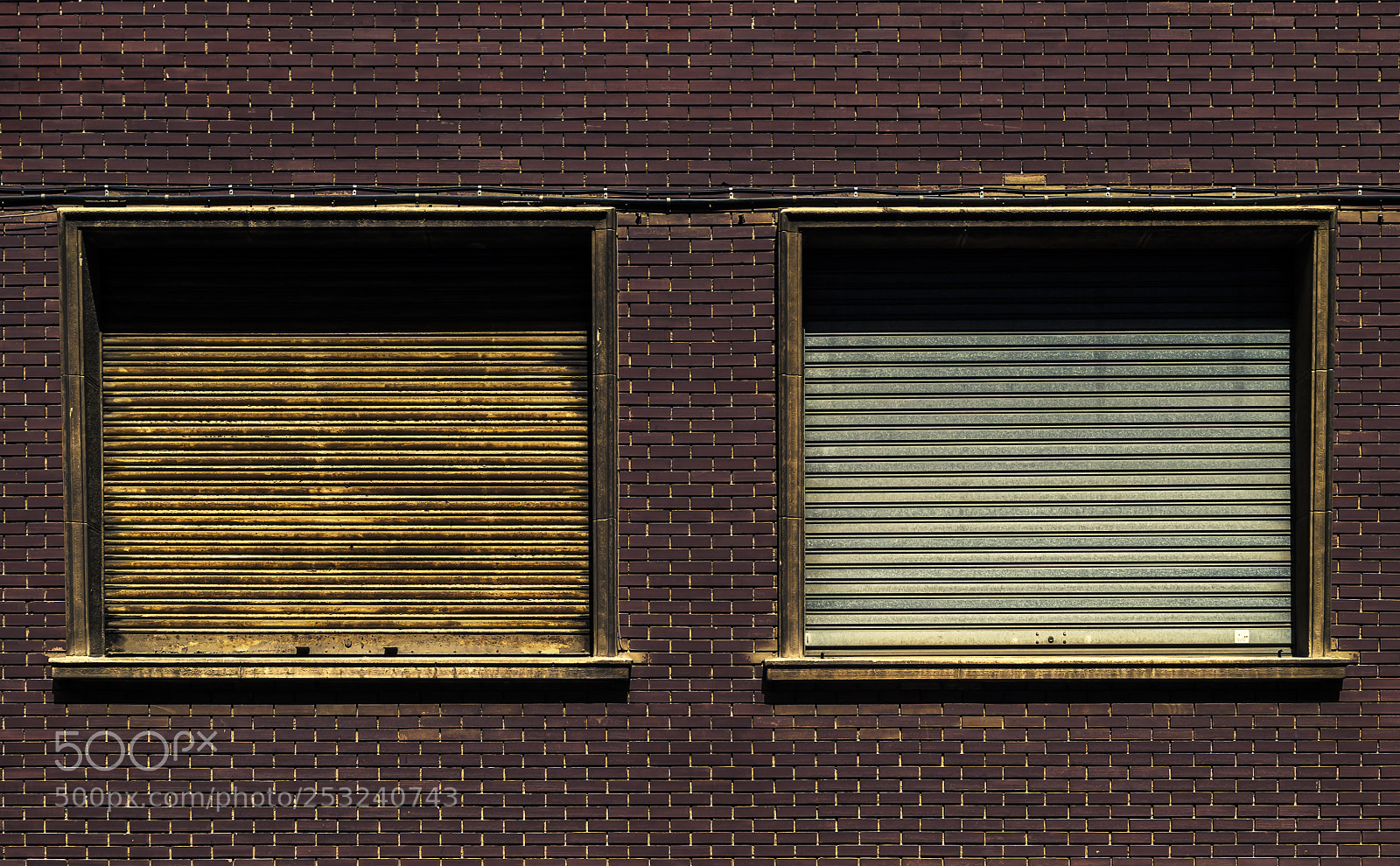 Pentax K-50 sample photo. Diferencias sociales entre dos photography