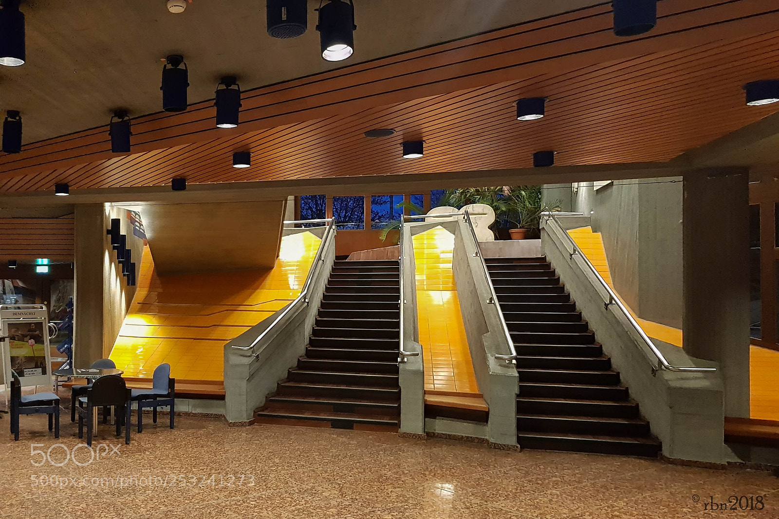 Samsung Galaxy S8 sample photo. Stairs photography