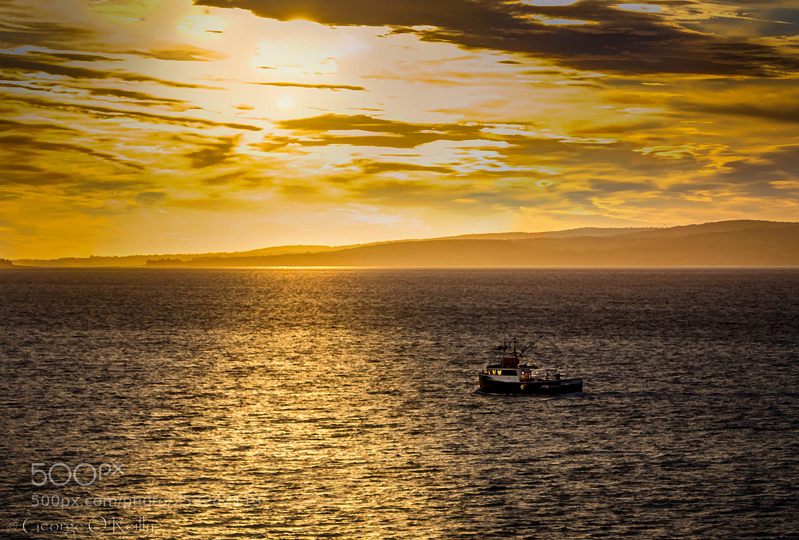 Canon EOS 700D (EOS Rebel T5i / EOS Kiss X7i) sample photo. Heading out for lobster. photography