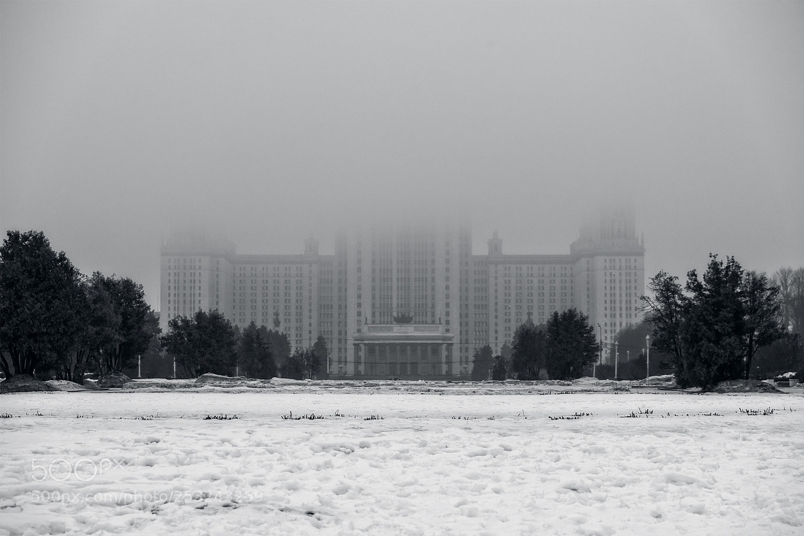 Fujifilm X-M1 sample photo. Erosion, moscow university photography